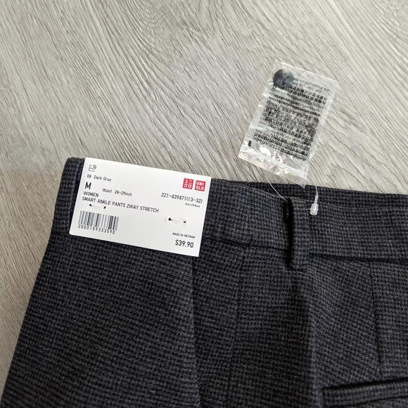 NWT UNIQLO Dark Gray smart ankle 2way stretch dress pant size medium M (28-29) - Picture 3 of 7